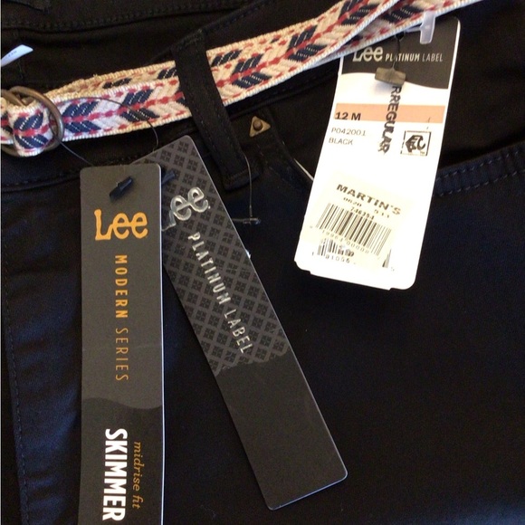 Lee Women’s Black Mid Rise Fit Belted Skimmer Pants- Irregular Size 12M - Picture 7 of 10